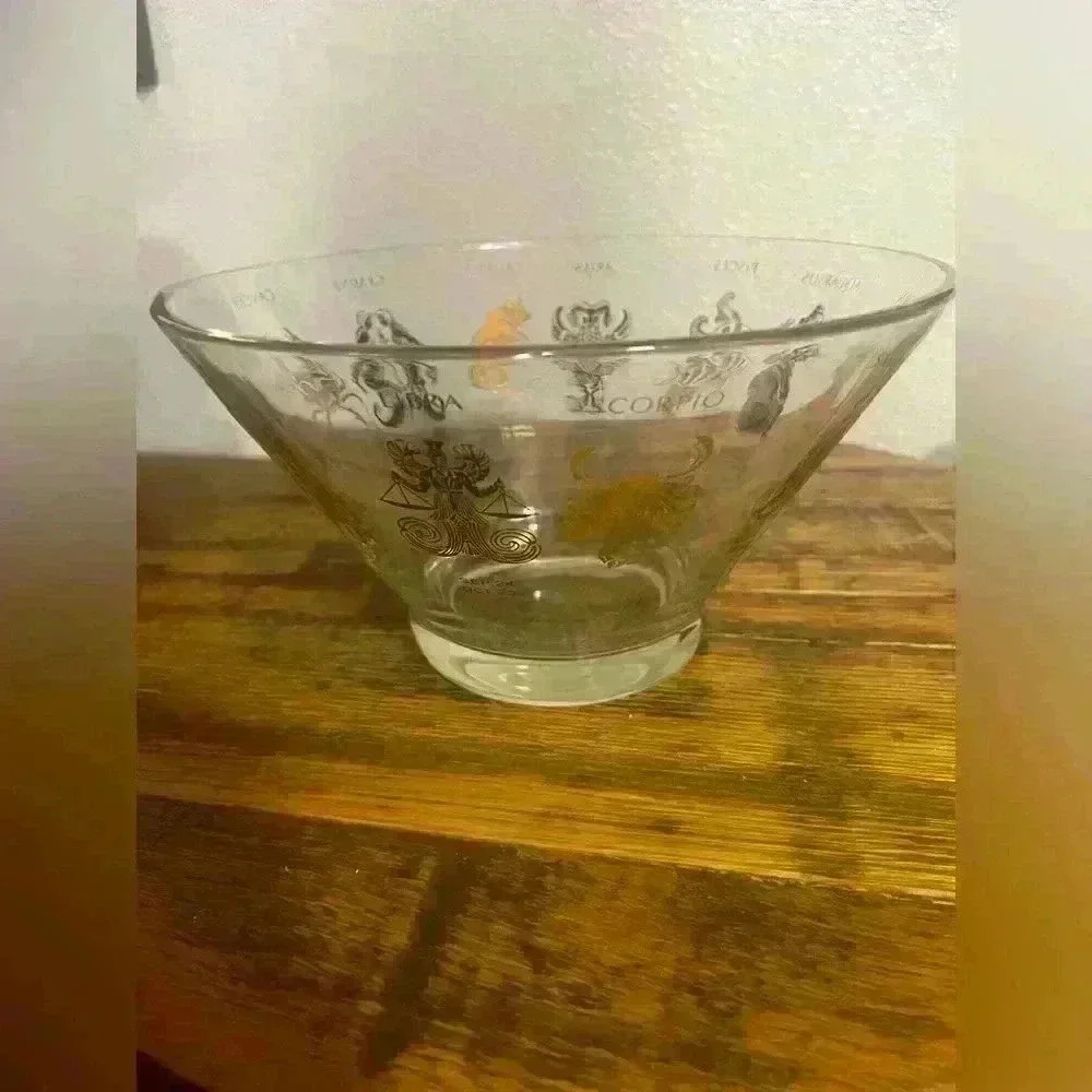 VTG 1950’s Anchor Hocking Zodiac Clear Glass Salad Bowl W/ Black And Gold Signs